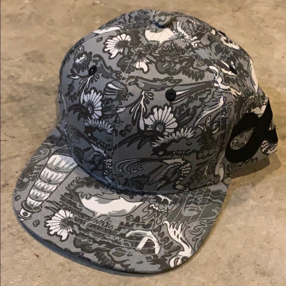 New. Pink dolphin Wave Forest SnapBack. Brand New